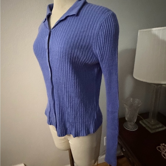 Vince Soft Blue Cashmere Blend Sweater - Picture 9 of 14
